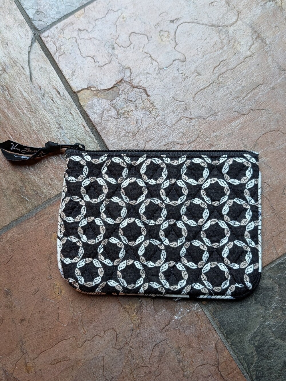 VERA BRADLEY laurel wreath zip pouch